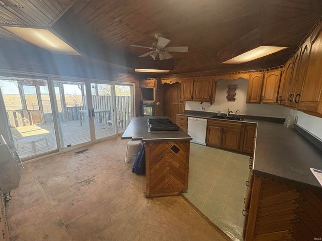 12160 E 400 N, Greentown, IN 46936