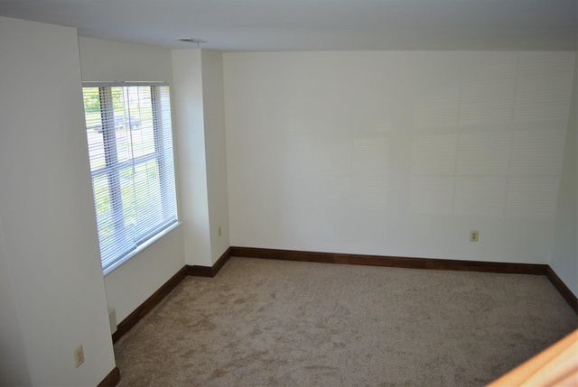 361 KENT LN, Perkasie, PA 18944