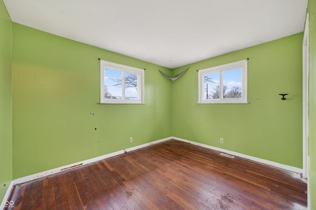 8220 N Greenacres Road, Scipio, IN 47273