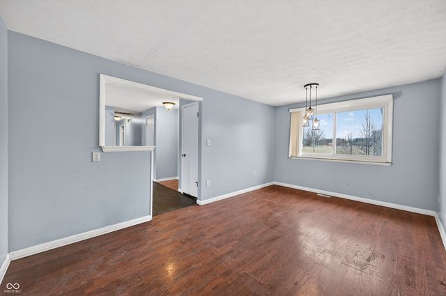 8220 N Greenacres Road, Scipio, IN 47273