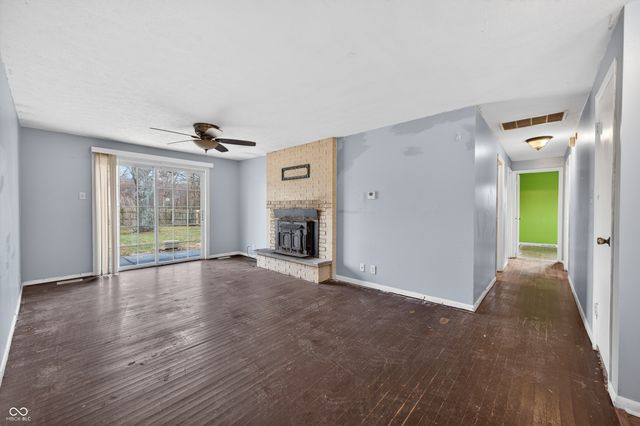 8220 N Greenacres Road, Scipio, IN 47273