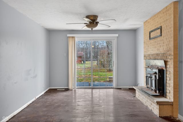 8220 N Greenacres Road, Scipio, IN 47273