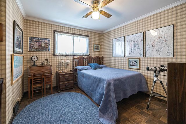 558 YOUNG Road, Erie, PA 16509