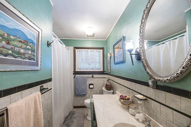 558 YOUNG Road, Erie, PA 16509