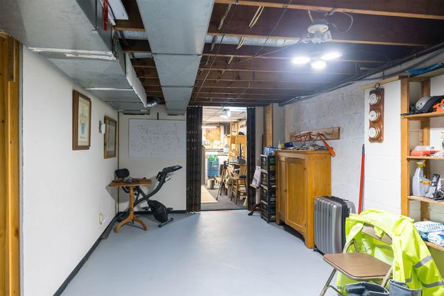 558 YOUNG Road, Erie, PA 16509