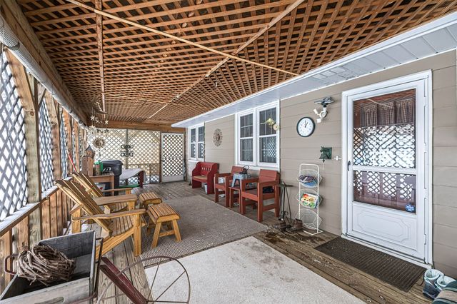 558 YOUNG Road, Erie, PA 16509