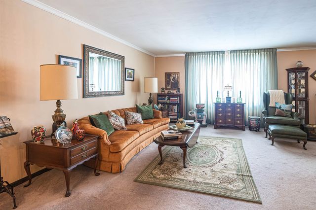 558 YOUNG Road, Erie, PA 16509