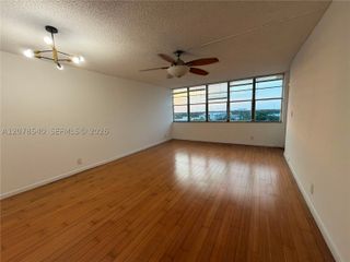 2025 NE 164th St 1015, North Miami Beach, FL 33162