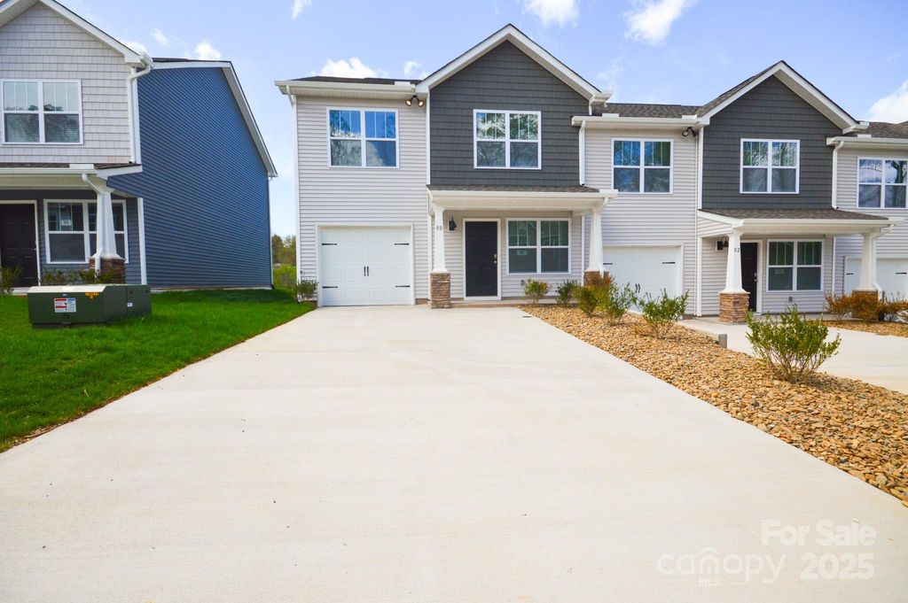 51 Cain Hollow Way, Asheville, NC 28806