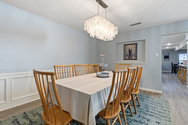 1035 Holiday Circle, Seven Points, TX 75143