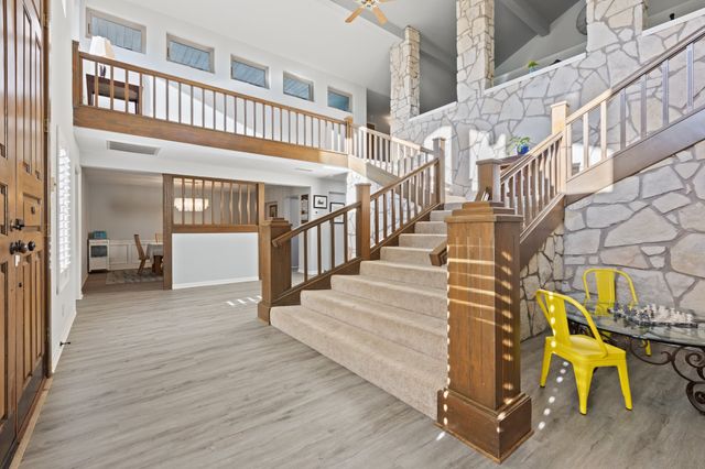 1035 Holiday Circle, Seven Points, TX 75143