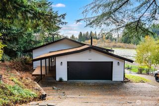 5609 Henslin Drive SE, Olympia, WA 98513