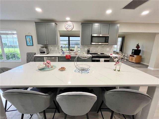 1254 Hazeltine DR, Fort Myers, FL 33919