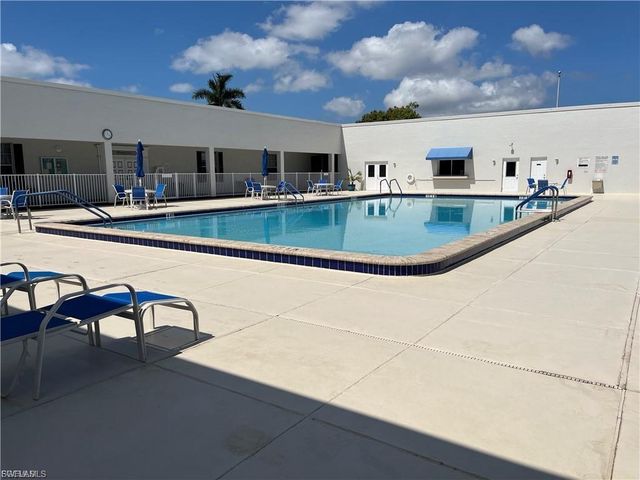 1254 Hazeltine DR, Fort Myers, FL 33919