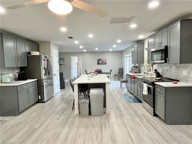 1254 Hazeltine DR, Fort Myers, FL 33919