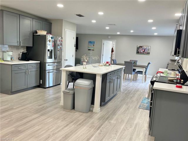 1254 Hazeltine DR, Fort Myers, FL 33919