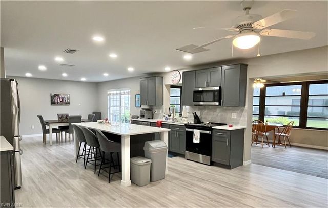 1254 Hazeltine DR, Fort Myers, FL 33919