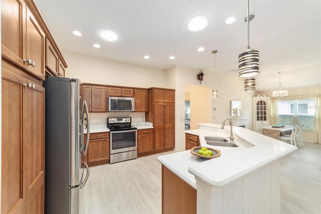 481 ISLAND HOUSE PATH, The Villages, FL 32163