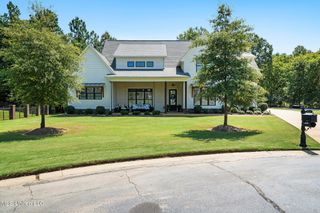 5036 Harlech Castle, Southaven, MS 38671