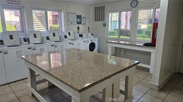 1008 Cabrillo Park C, Santa Ana, CA 92701