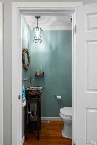 906 Rutger Street, St Louis, MO 63104