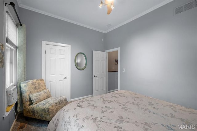 906 Rutger Street, St Louis, MO 63104