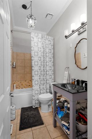 906 Rutger Street, St Louis, MO 63104