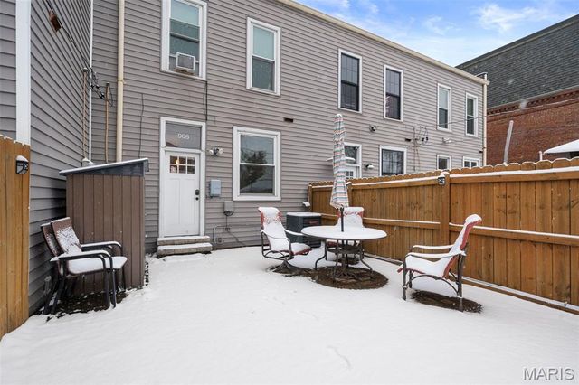 906 Rutger Street, St Louis, MO 63104