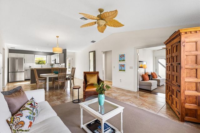 1297 FORT LAWN LOOP, The Villages, FL 32162