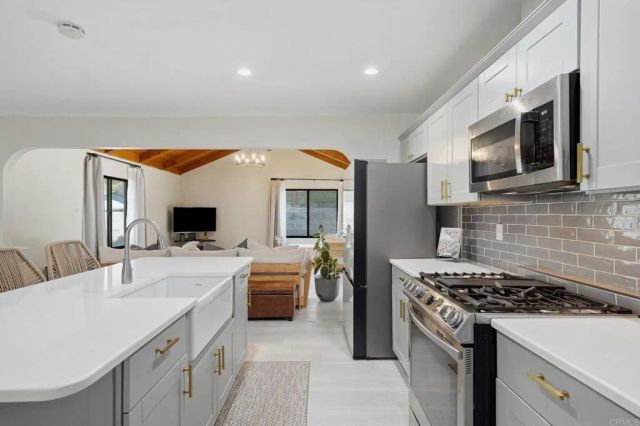 7254 Zest Street, San Diego, CA 92139