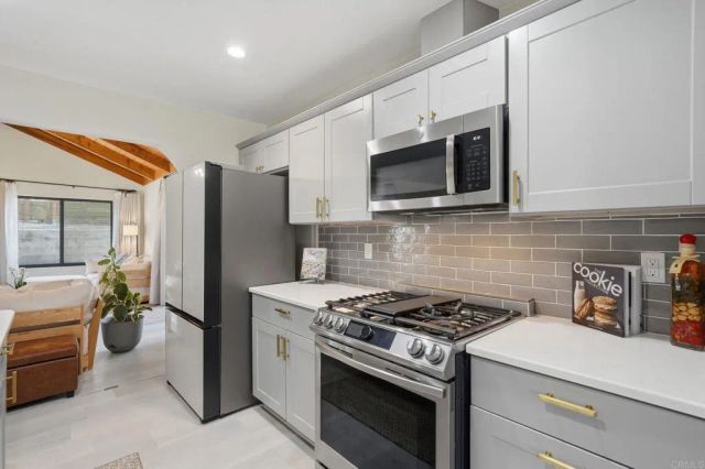 7254 Zest Street, San Diego, CA 92139