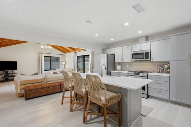 7254 Zest Street, San Diego, CA 92139