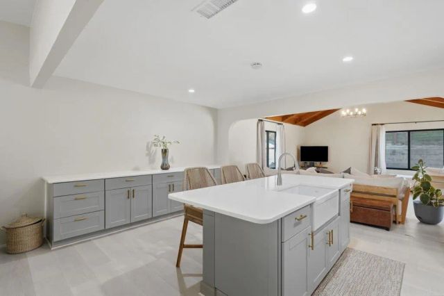 7254 Zest Street, San Diego, CA 92139
