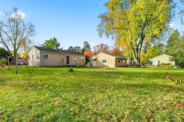 4340 Elmdale Avenue, Clarkston, MI 48346