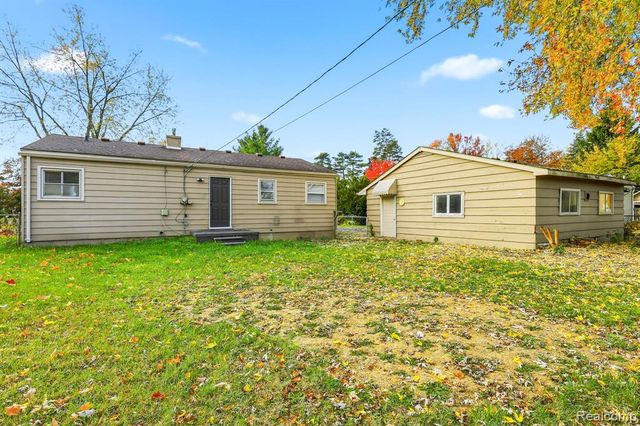 4340 Elmdale Avenue, Clarkston, MI 48346