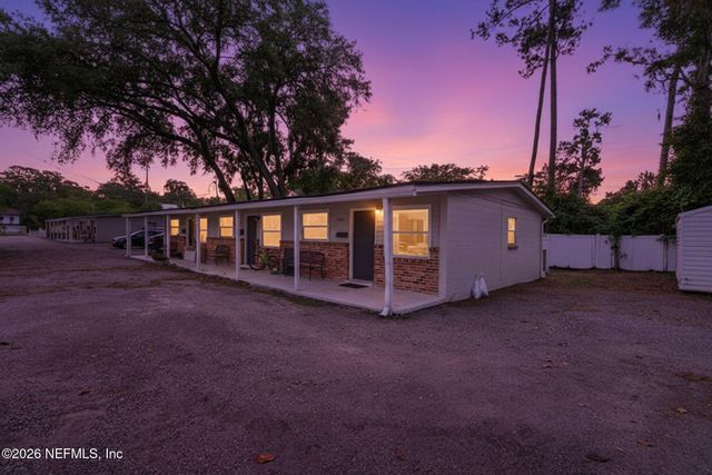 3264 ST AUGUSTINE Road, Jacksonville, FL 32207