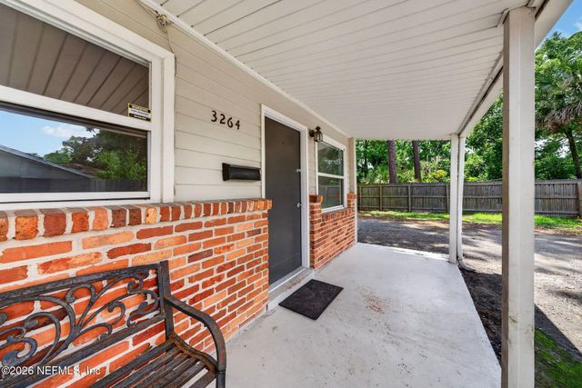 3264 ST AUGUSTINE Road, Jacksonville, FL 32207