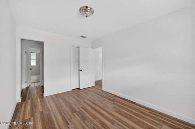 3264 ST AUGUSTINE Road, Jacksonville, FL 32207