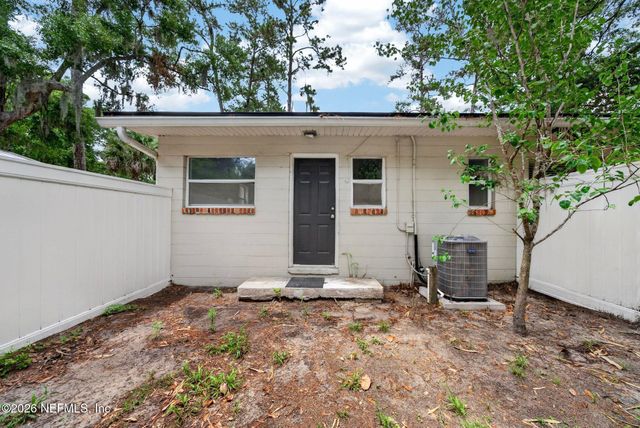 3264 ST AUGUSTINE Road, Jacksonville, FL 32207