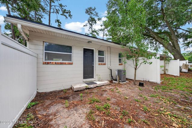 3264 ST AUGUSTINE Road, Jacksonville, FL 32207