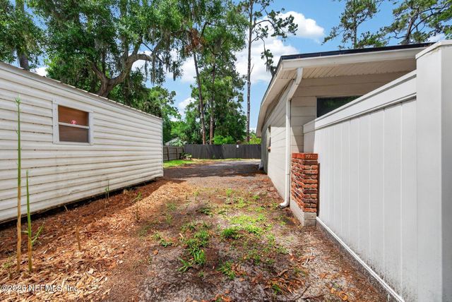 3264 ST AUGUSTINE Road, Jacksonville, FL 32207