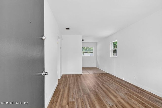 3264 ST AUGUSTINE Road, Jacksonville, FL 32207