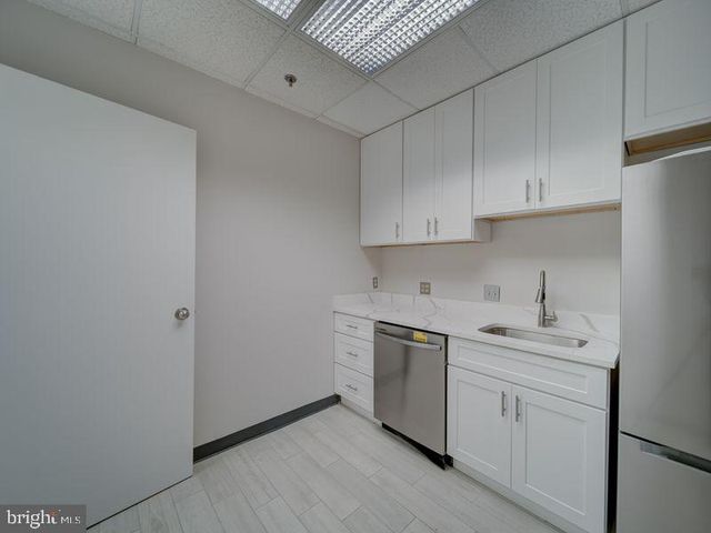 14325 WILLARD RD #106, Chantilly, VA 20151