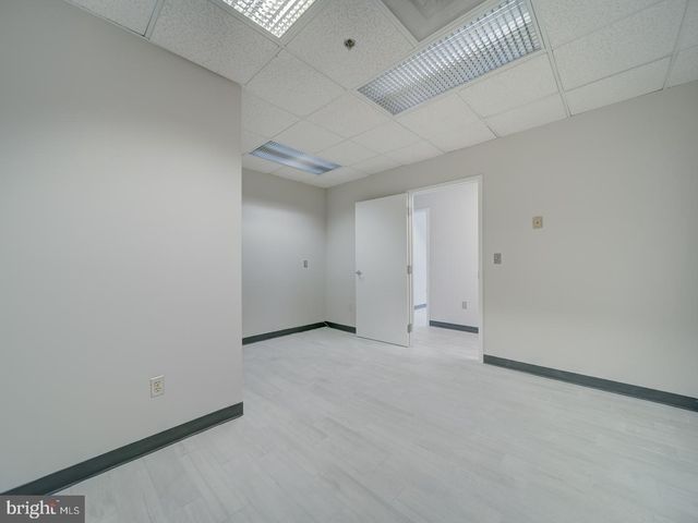 14325 WILLARD RD #106, Chantilly, VA 20151