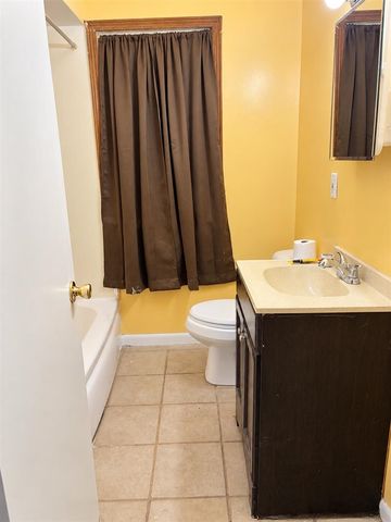 1819 Richmond Avenue, Lincoln Park, MI 48146