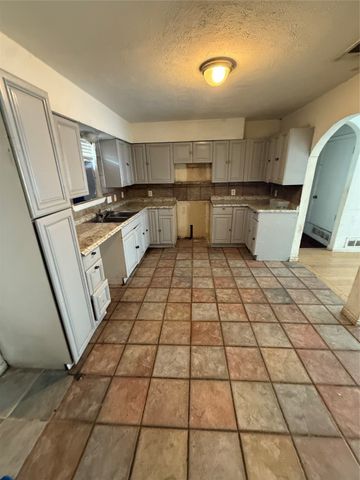 1421 Richard Street, Mesquite, TX 75149