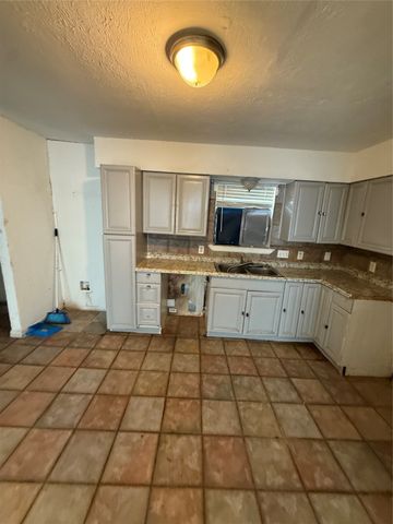 1421 Richard Street, Mesquite, TX 75149