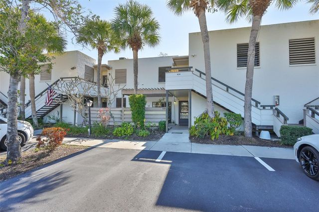 635 WOODLAWN DRIVE 635, Bradenton, FL 34210