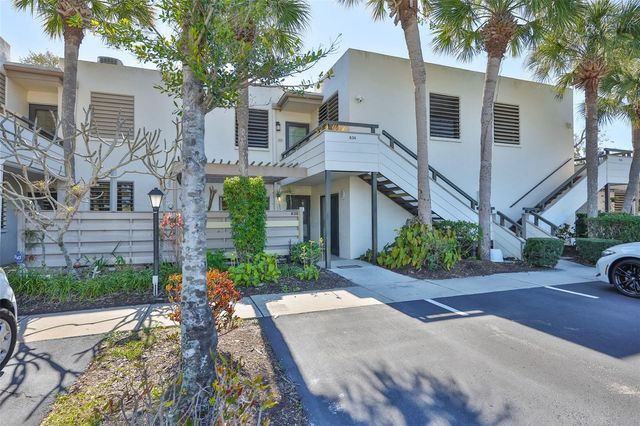 635 WOODLAWN DRIVE 635, Bradenton, FL 34210