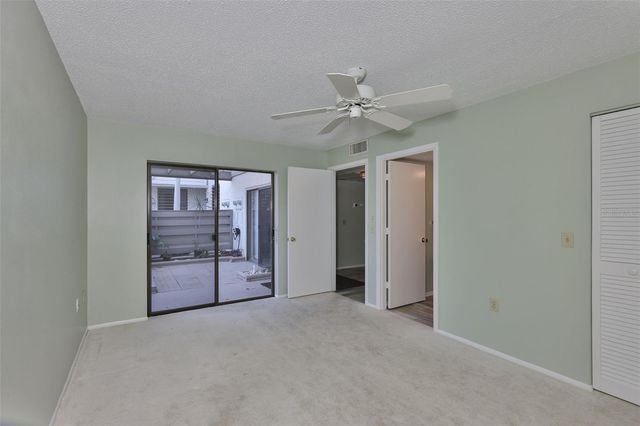 635 WOODLAWN DRIVE 635, Bradenton, FL 34210